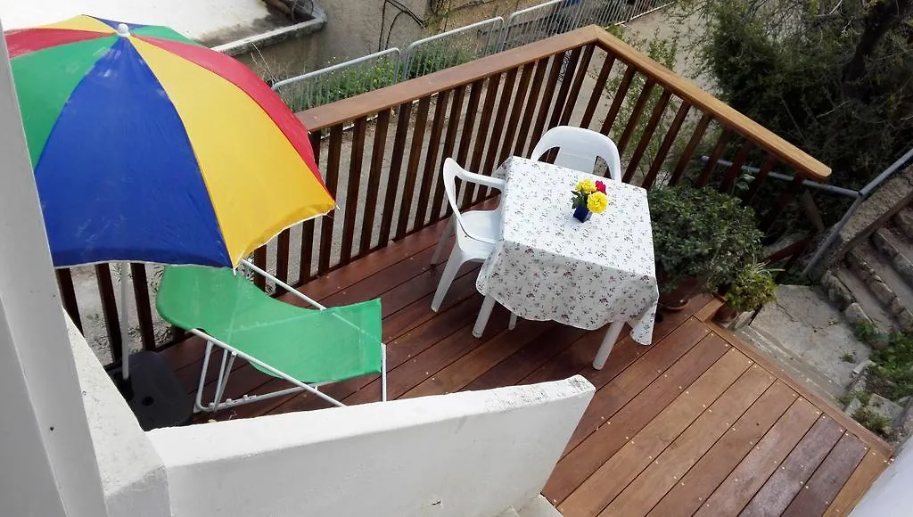 The Artist'S House Overlooking The Bay Of Haifa Apartment