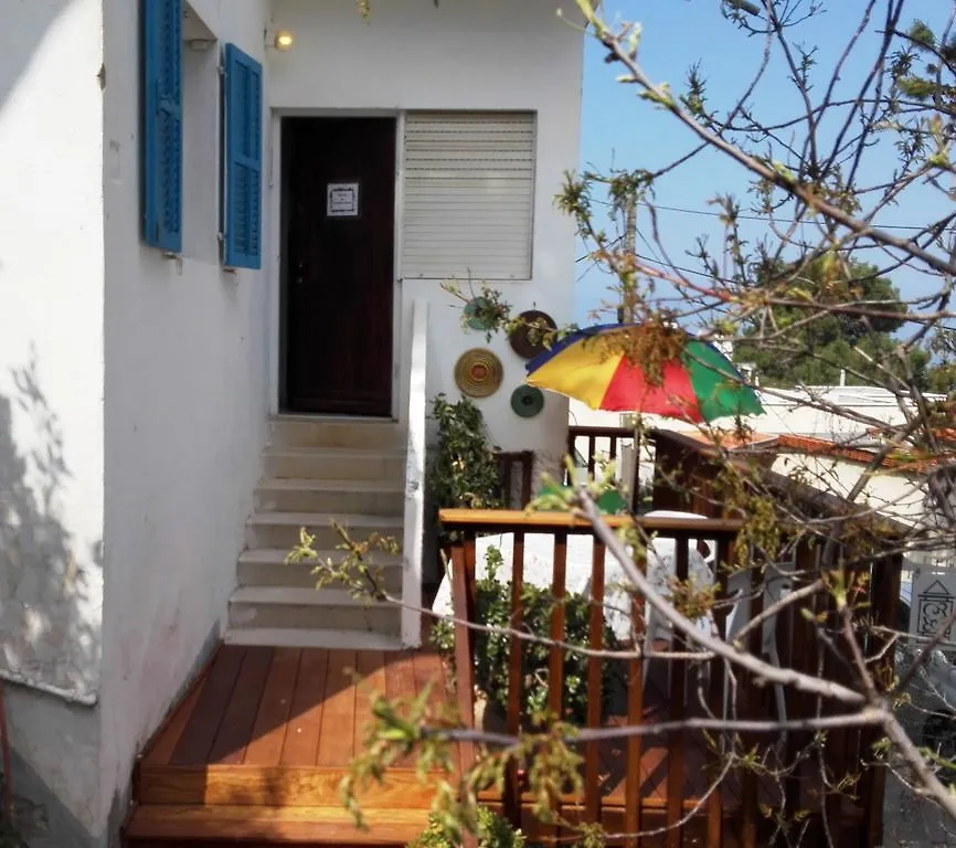 The Artist'S House Overlooking The Bay Of Haifa Apartment